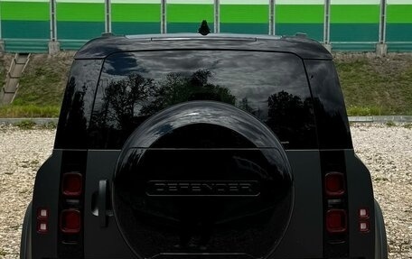 Land Rover Defender II, 2024 год, 18 000 000 рублей, 2 фотография