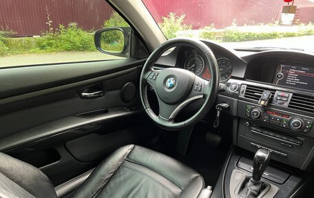BMW 3 серия, 2010 год, 1 700 000 рублей, 21 фотография