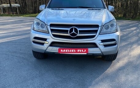 Mercedes-Benz GL-Класс, 2010 год, 2 495 000 рублей, 2 фотография