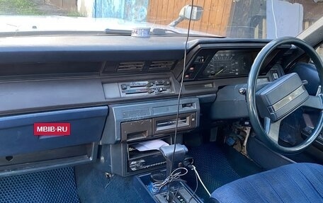 Toyota Crown, 1986 год, 300 000 рублей, 15 фотография