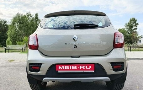 Renault Sandero II рестайлинг, 2019 год, 1 300 000 рублей, 7 фотография