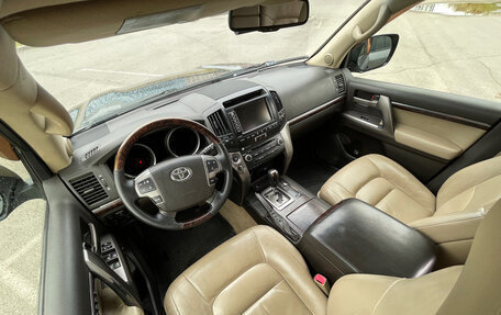 Toyota Land Cruiser 200, 2011 год, 2 500 000 рублей, 12 фотография