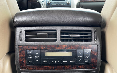 Toyota Land Cruiser 200, 2011 год, 2 500 000 рублей, 14 фотография