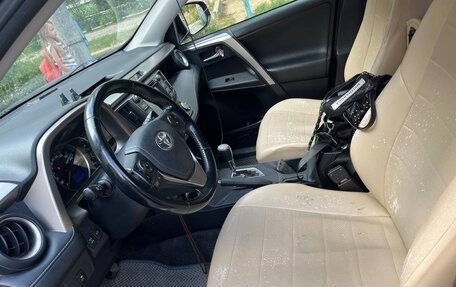 Toyota RAV4, 2014 год, 1 820 000 рублей, 10 фотография