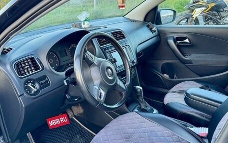 Volkswagen Polo VI (EU Market), 2013 год, 850 000 рублей, 2 фотография
