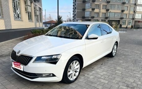 Skoda Superb III рестайлинг, 2017 год, 2 199 000 рублей, 3 фотография