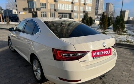 Skoda Superb III рестайлинг, 2017 год, 2 199 000 рублей, 4 фотография