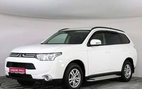 Mitsubishi Outlander III рестайлинг 3, 2013 год, 1 547 000 рублей, 1 фотография