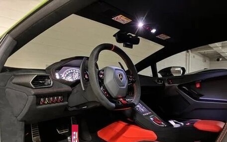 Lamborghini Huracán, 2022 год, 30 470 000 рублей, 6 фотография