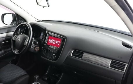 Mitsubishi Outlander III рестайлинг 3, 2013 год, 1 547 000 рублей, 10 фотография