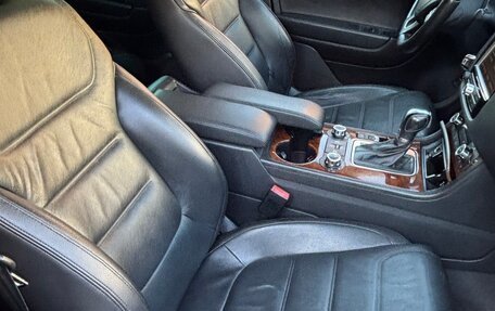 Volkswagen Touareg III, 2013 год, 2 400 000 рублей, 8 фотография