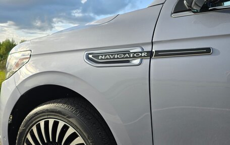 Lincoln Navigator, 2020 год, 9 000 000 рублей, 11 фотография