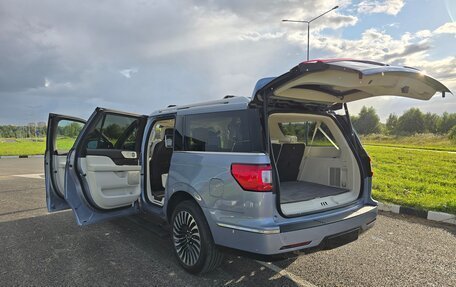 Lincoln Navigator, 2020 год, 9 000 000 рублей, 14 фотография