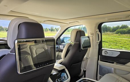 Lincoln Navigator, 2020 год, 9 000 000 рублей, 20 фотография