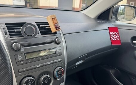 Toyota Corolla, 2011 год, 1 100 000 рублей, 8 фотография
