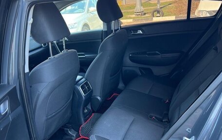 KIA Sportage IV рестайлинг, 2018 год, 1 880 000 рублей, 2 фотография