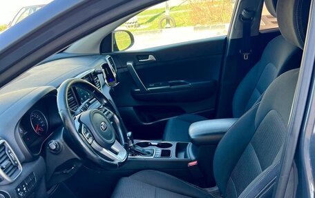 KIA Sportage IV рестайлинг, 2018 год, 1 880 000 рублей, 5 фотография