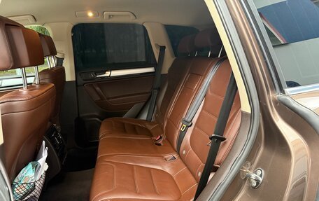 Volkswagen Touareg III, 2011 год, 2 450 000 рублей, 8 фотография
