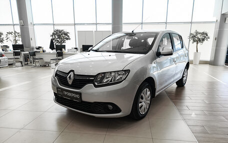 Renault Sandero II рестайлинг, 2016 год, 688 000 рублей, 5 фотография