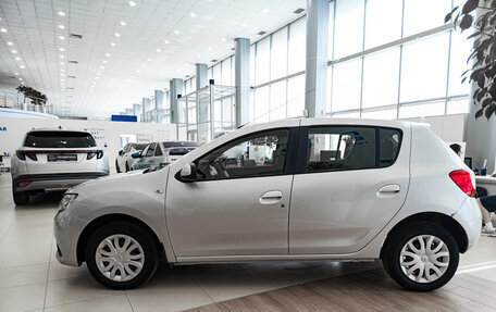 Renault Sandero II рестайлинг, 2016 год, 688 000 рублей, 11 фотография