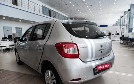 Renault Sandero II рестайлинг, 2016 год, 688 000 рублей, 10 фотография