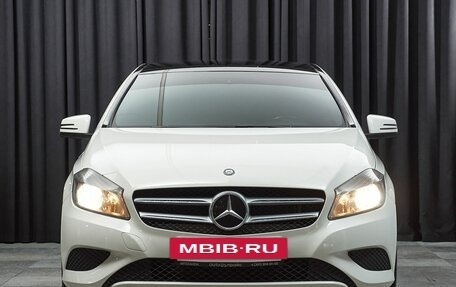 Mercedes-Benz A-Класс, 2013 год, 1 248 000 рублей, 2 фотография