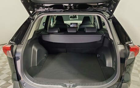 Toyota RAV4, 2020 год, 2 950 000 рублей, 9 фотография
