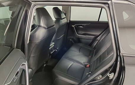 Toyota RAV4, 2020 год, 2 950 000 рублей, 11 фотография