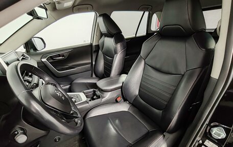 Toyota RAV4, 2020 год, 2 950 000 рублей, 20 фотография