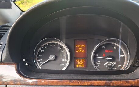 Mercedes-Benz Viano, 2014 год, 2 300 000 рублей, 23 фотография
