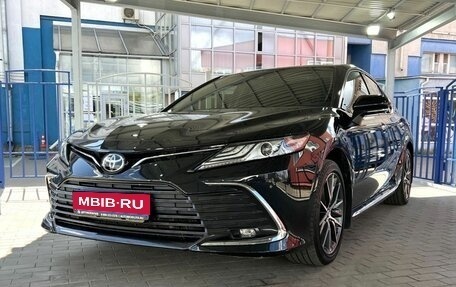 Toyota Camry, 2023 год, 3 399 000 рублей, 1 фотография