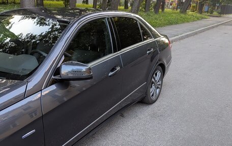Mercedes-Benz E-Класс, 2011 год, 1 890 000 рублей, 4 фотография