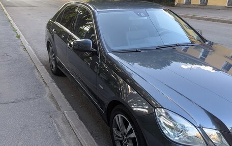 Mercedes-Benz E-Класс, 2011 год, 1 890 000 рублей, 5 фотография