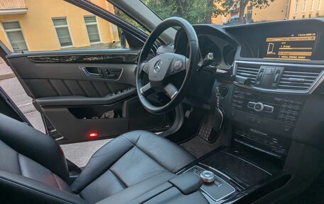 Mercedes-Benz E-Класс, 2011 год, 1 890 000 рублей, 15 фотография