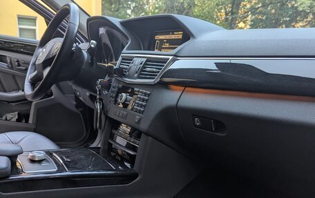 Mercedes-Benz E-Класс, 2011 год, 1 890 000 рублей, 13 фотография