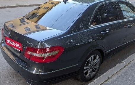Mercedes-Benz E-Класс, 2011 год, 1 890 000 рублей, 7 фотография