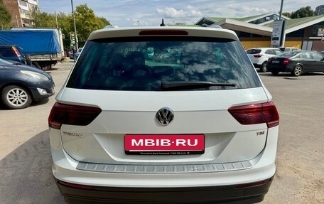 Volkswagen Tiguan II, 2017 год, 1 840 000 рублей, 6 фотография