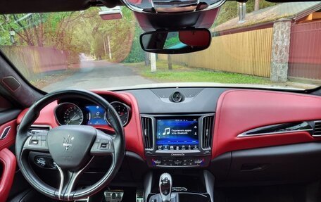 Maserati Levante I, 2017 год, 5 250 000 рублей, 8 фотография