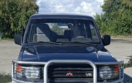 Mitsubishi Pajero III рестайлинг, 1992 год, 1 000 000 рублей, 16 фотография