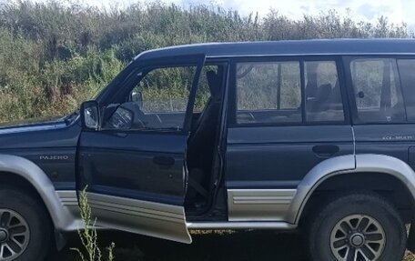 Mitsubishi Pajero III рестайлинг, 1992 год, 1 000 000 рублей, 21 фотография
