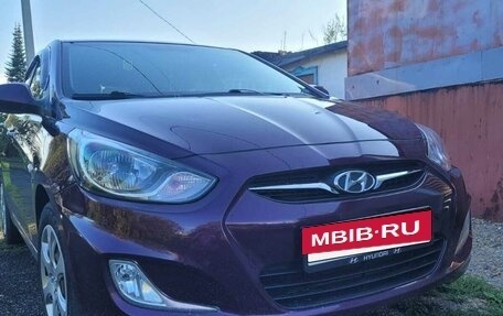 Hyundai Solaris II рестайлинг, 2012 год, 850 000 рублей, 4 фотография