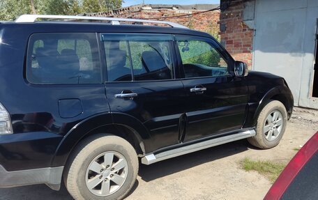 Mitsubishi Pajero IV, 2007 год, 1 730 000 рублей, 16 фотография