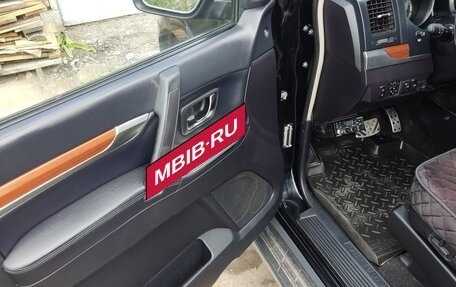Mitsubishi Pajero IV, 2007 год, 1 730 000 рублей, 4 фотография