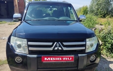 Mitsubishi Pajero IV, 2007 год, 1 730 000 рублей, 21 фотография
