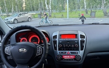 KIA cee'd I рестайлинг, 2009 год, 630 000 рублей, 12 фотография