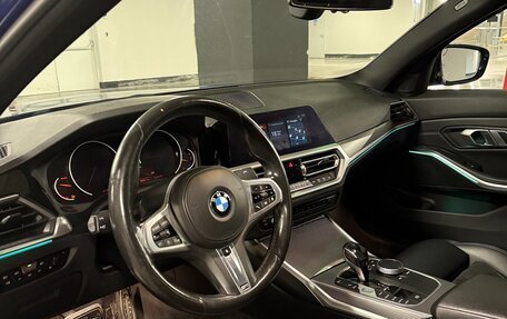 BMW 3 серия, 2019 год, 3 890 000 рублей, 11 фотография