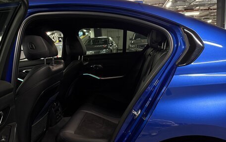 BMW 3 серия, 2019 год, 3 890 000 рублей, 16 фотография