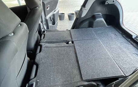 Toyota Yaris III рестайлинг, 2008 год, 800 000 рублей, 13 фотография