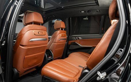 BMW X7, 2022 год, 14 700 000 рублей, 30 фотография