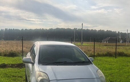 Toyota Vitz, 2005 год, 390 000 рублей, 2 фотография